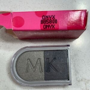 Mary Kay onyx eyeshadow